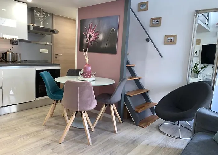 Apartmet N&n זאדאר